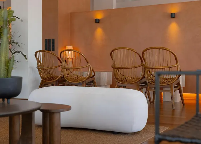 Malates Slow Boutique Фос